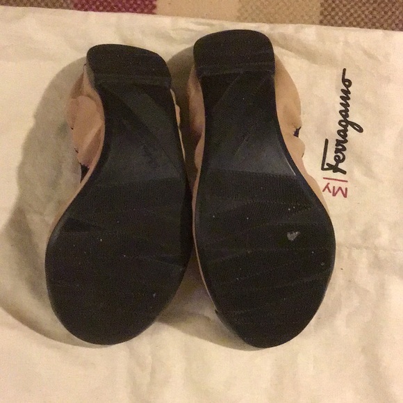 Salvatore Ferragamo leather flats... - Picture 7 of 8